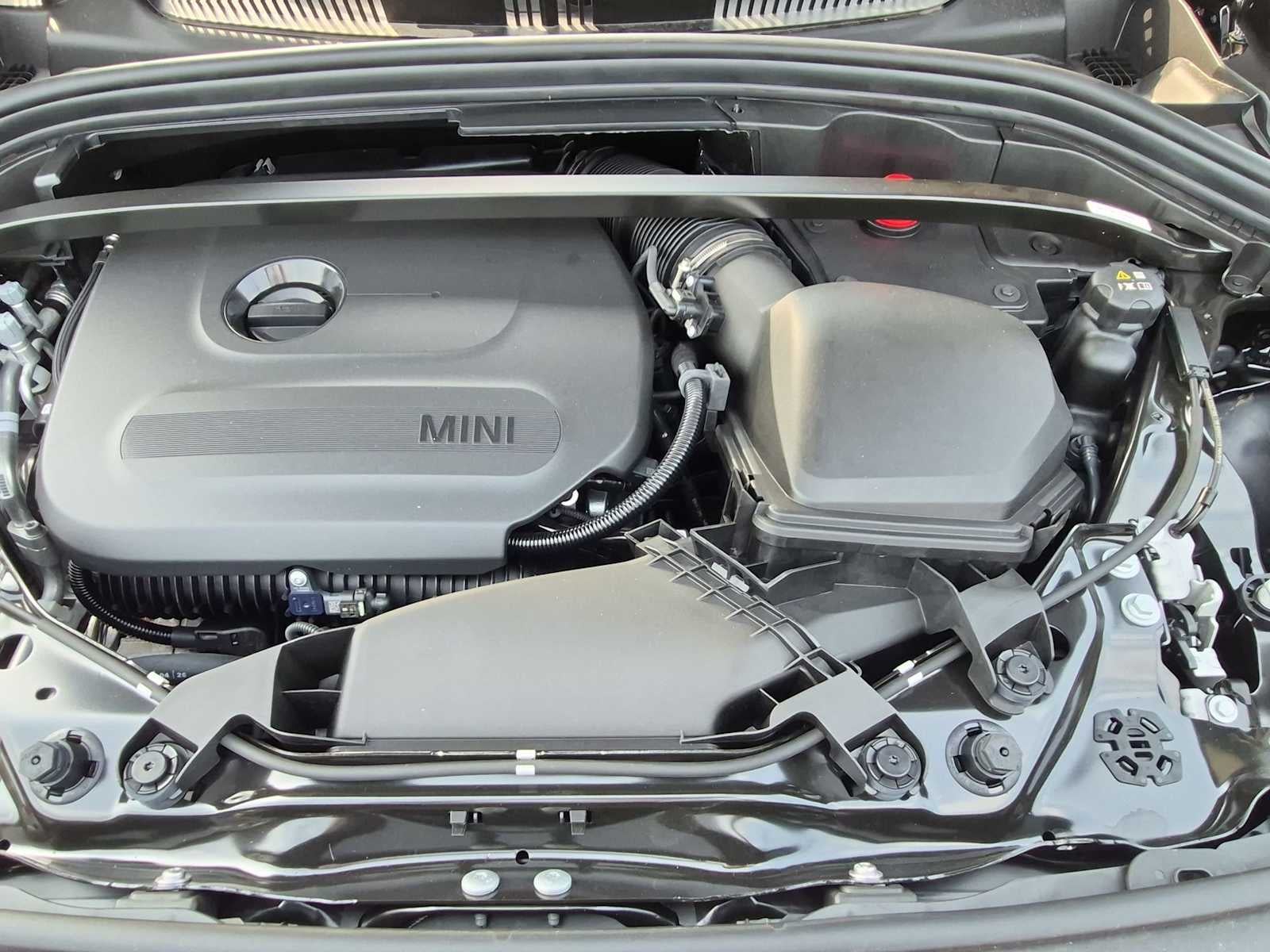 2027 MINI COUNTRYMAN ICONIC
