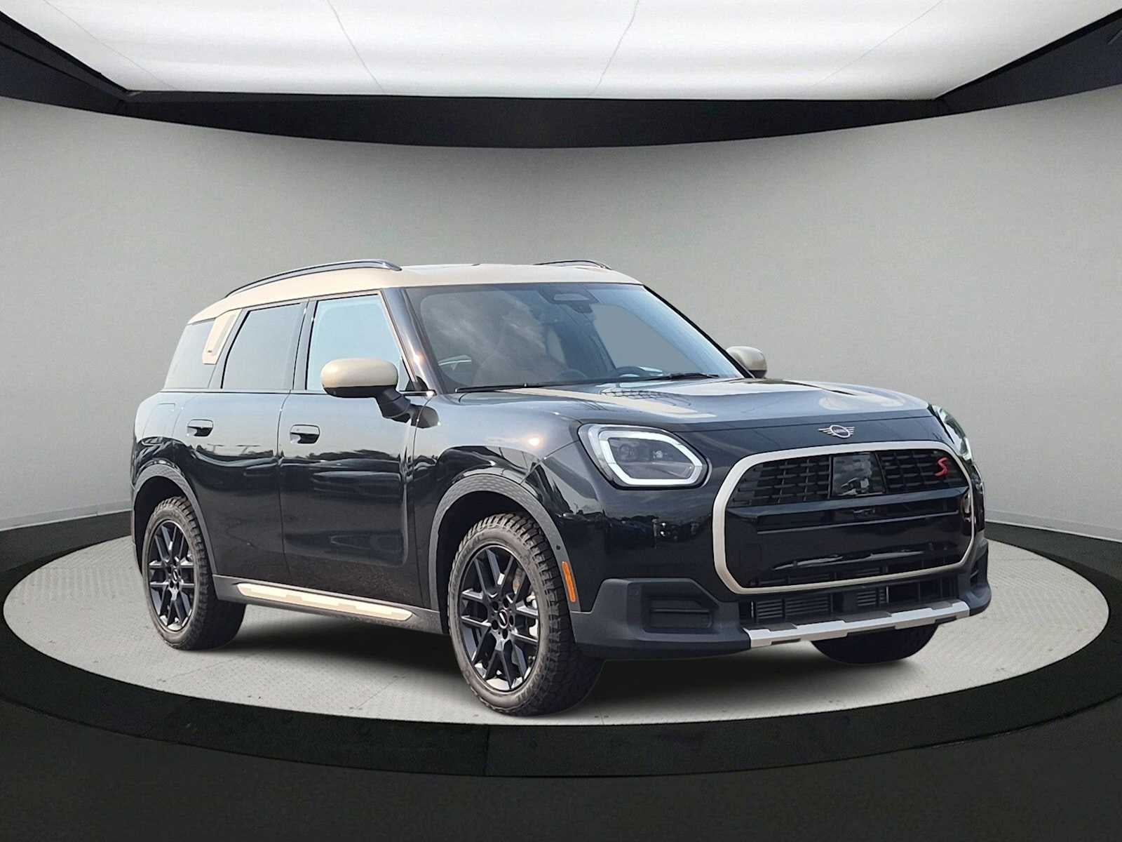2027 MINI COUNTRYMAN ICONIC