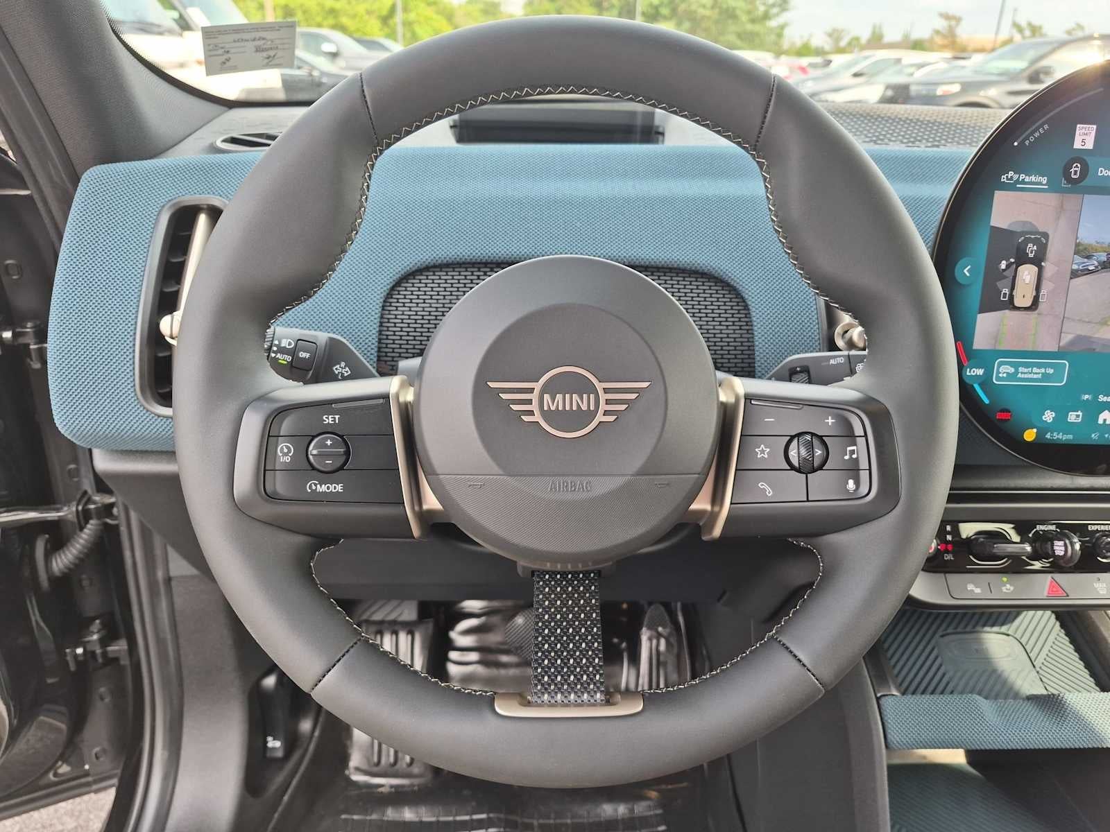 2027 MINI COUNTRYMAN ICONIC