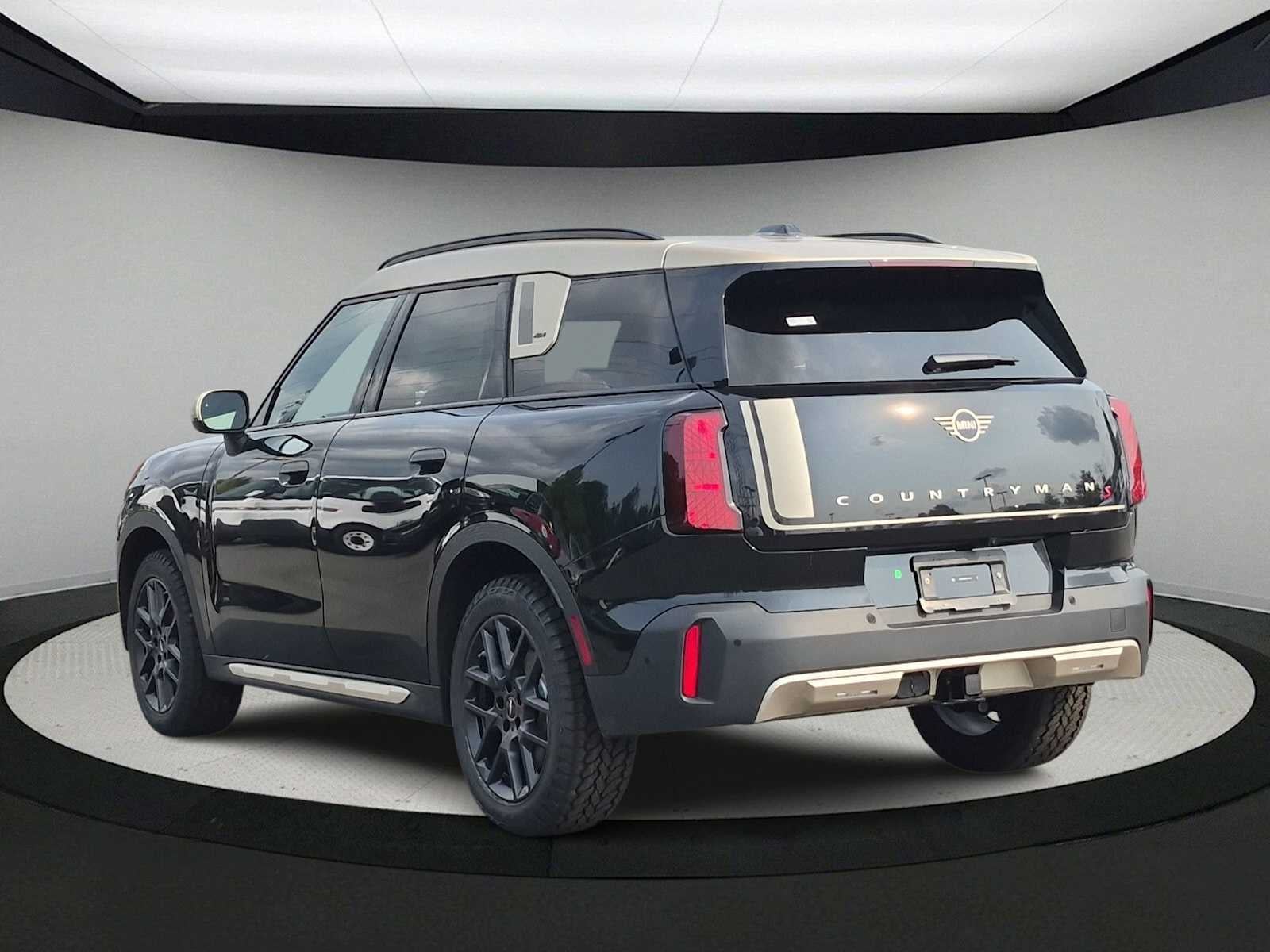 2027 MINI COUNTRYMAN ICONIC