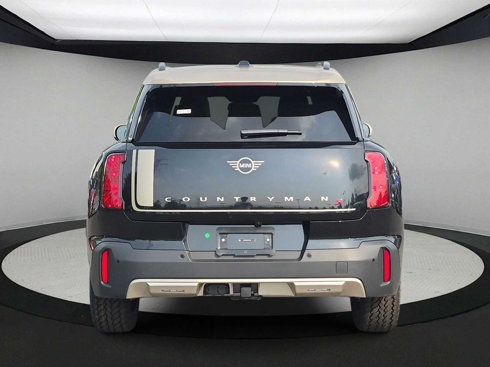 2027 MINI COUNTRYMAN ICONIC