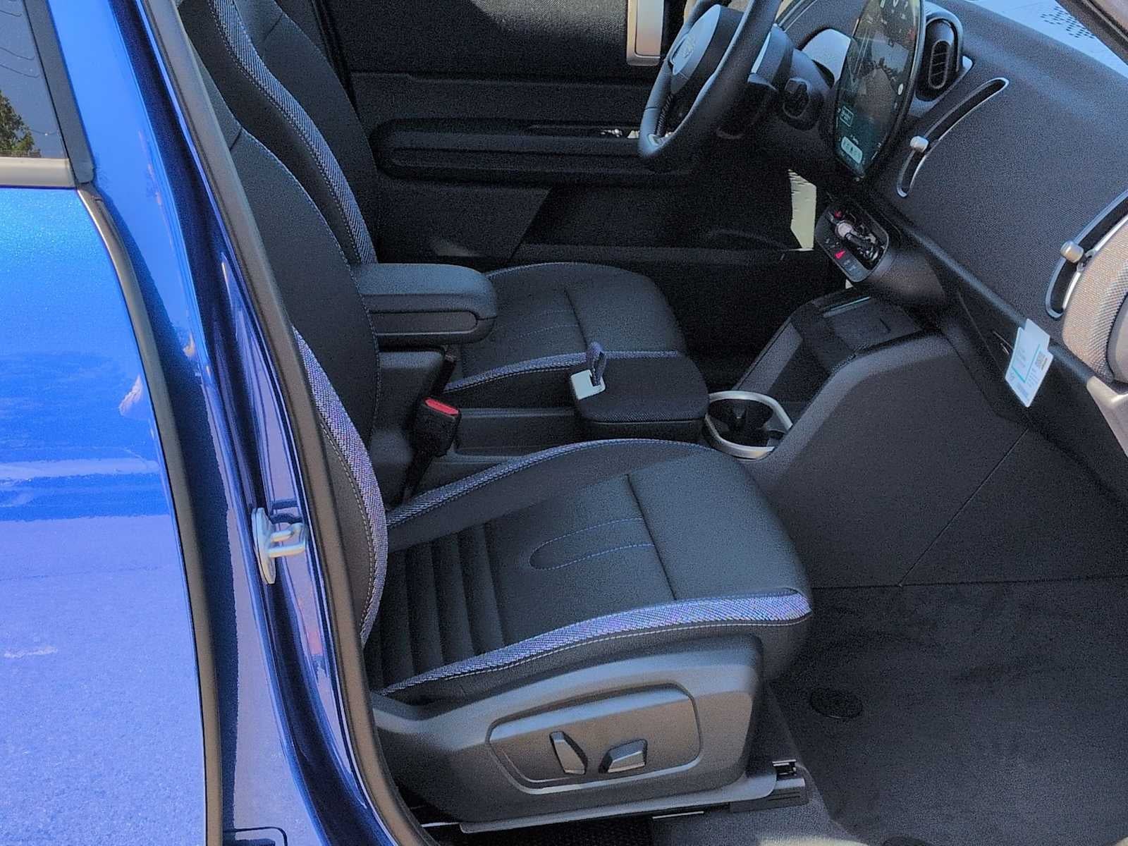 2027 MINI COUNTRYMAN SIGNATURE PLUS
