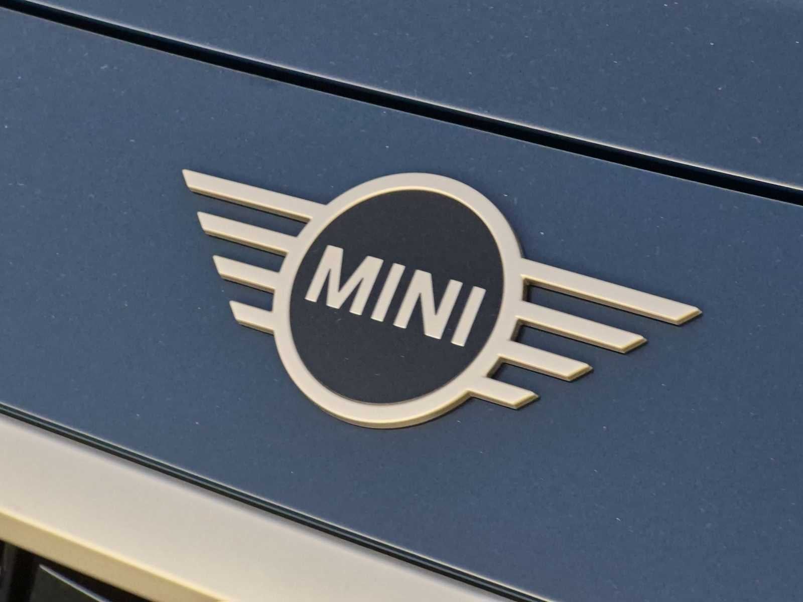2027 MINI COUNTRYMAN SIGNATURE PLUS