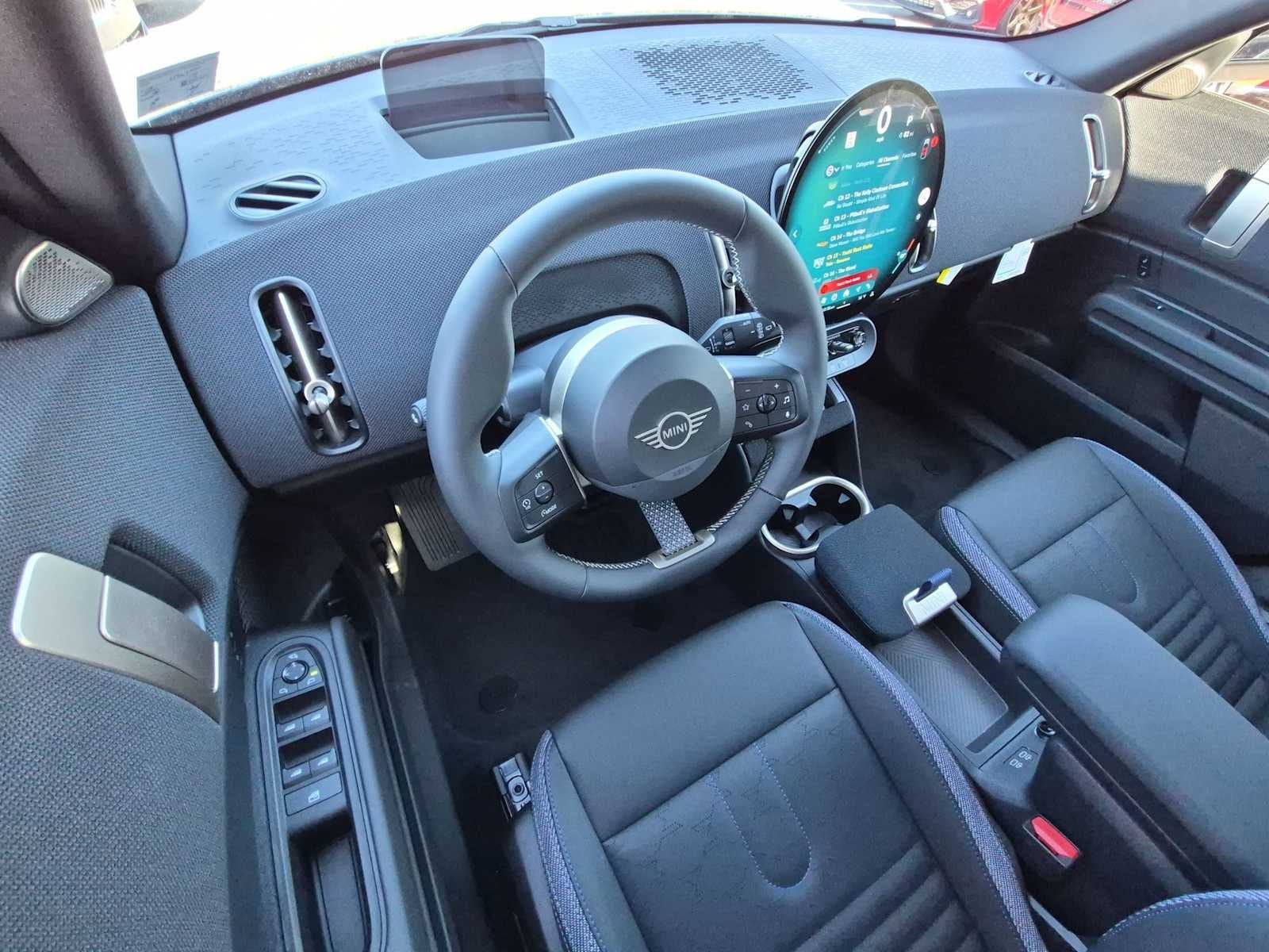 2027 MINI COUNTRYMAN ICONIC