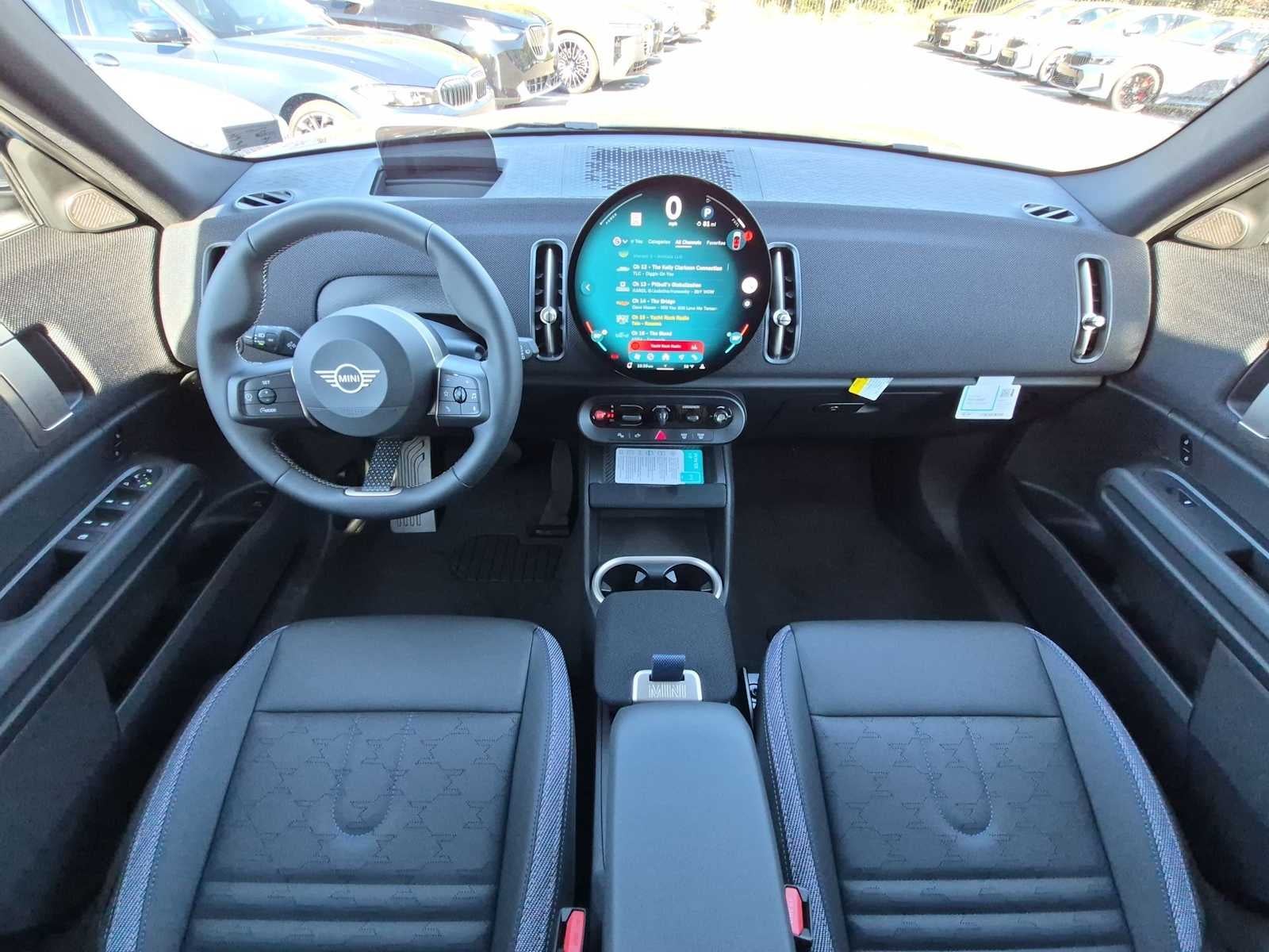 2027 MINI COUNTRYMAN ICONIC