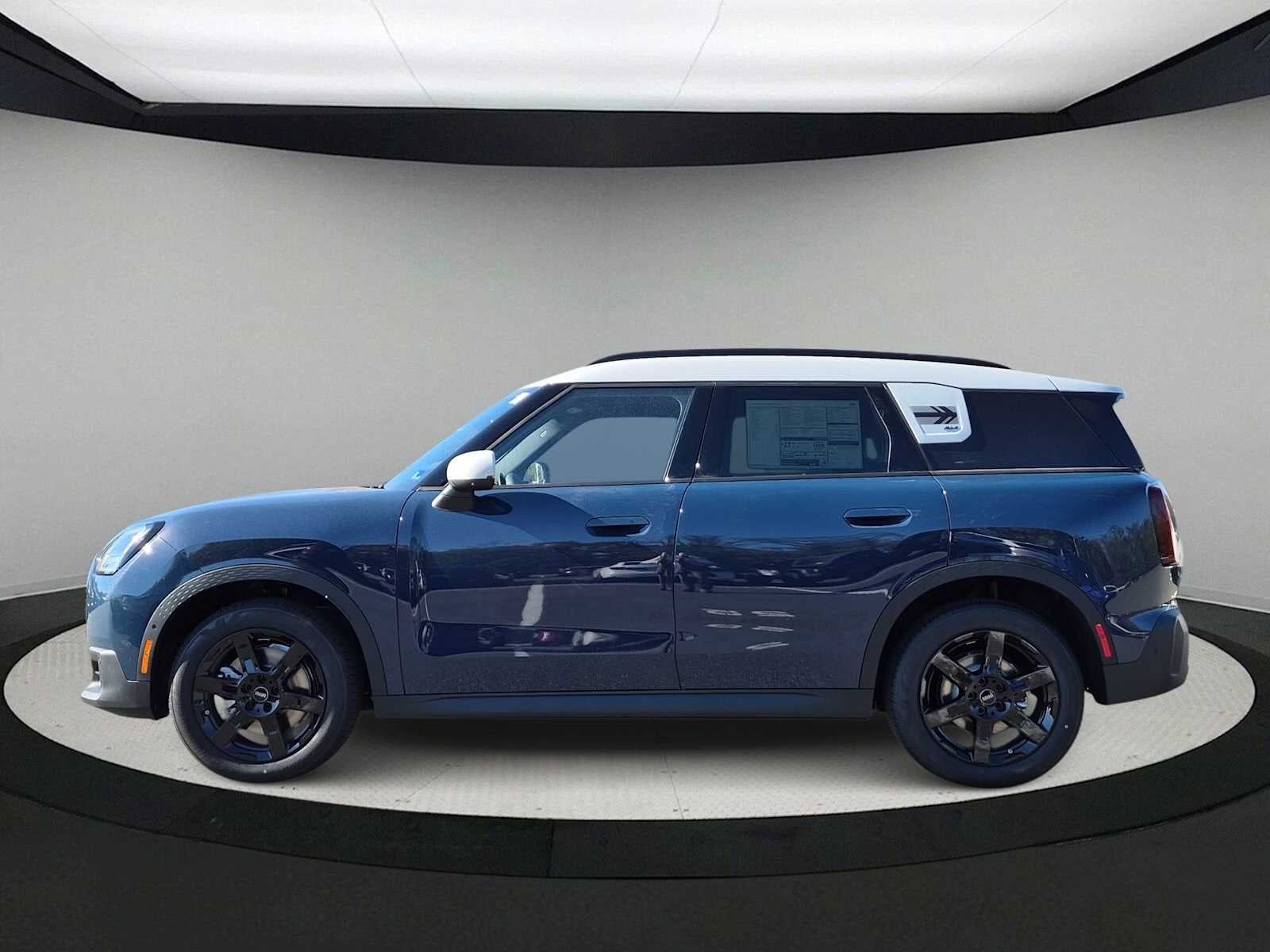 2027 MINI COUNTRYMAN ICONIC