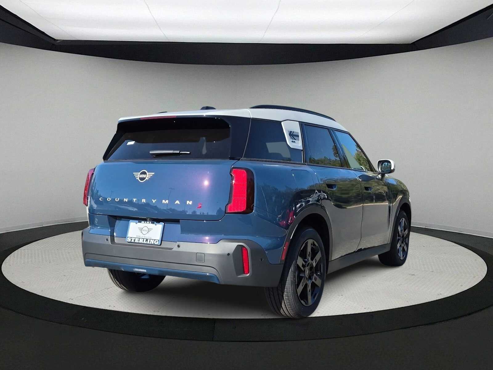 2027 MINI COUNTRYMAN ICONIC