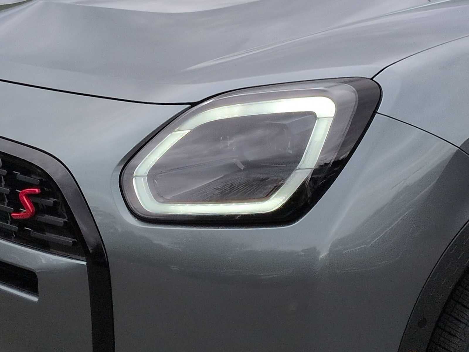 2027 MINI COUNTRYMAN ICONIC