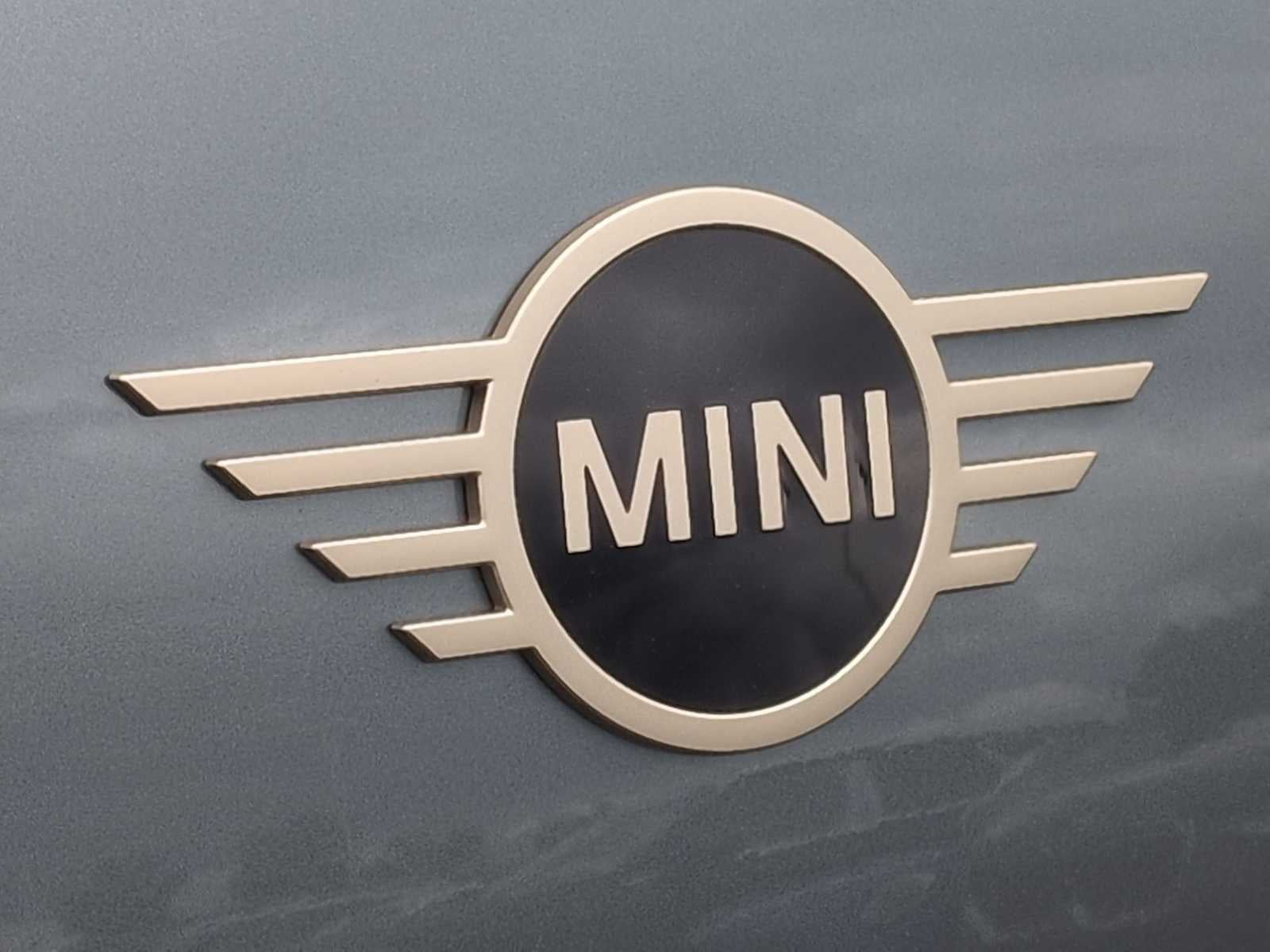 2027 MINI COUNTRYMAN ICONIC