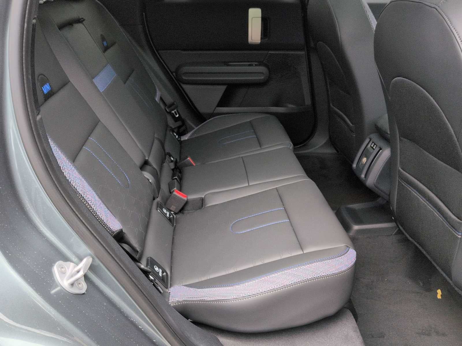 2027 MINI COUNTRYMAN ICONIC