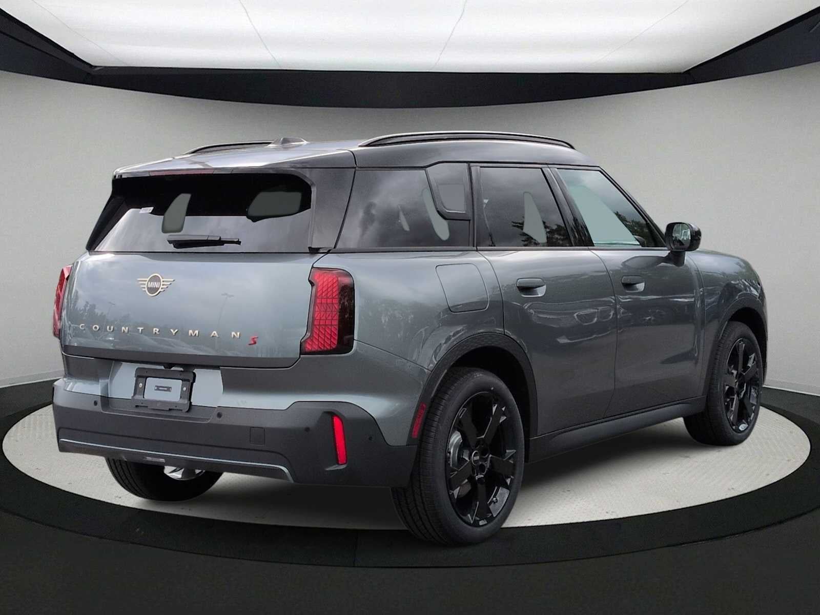 2027 MINI COUNTRYMAN ICONIC