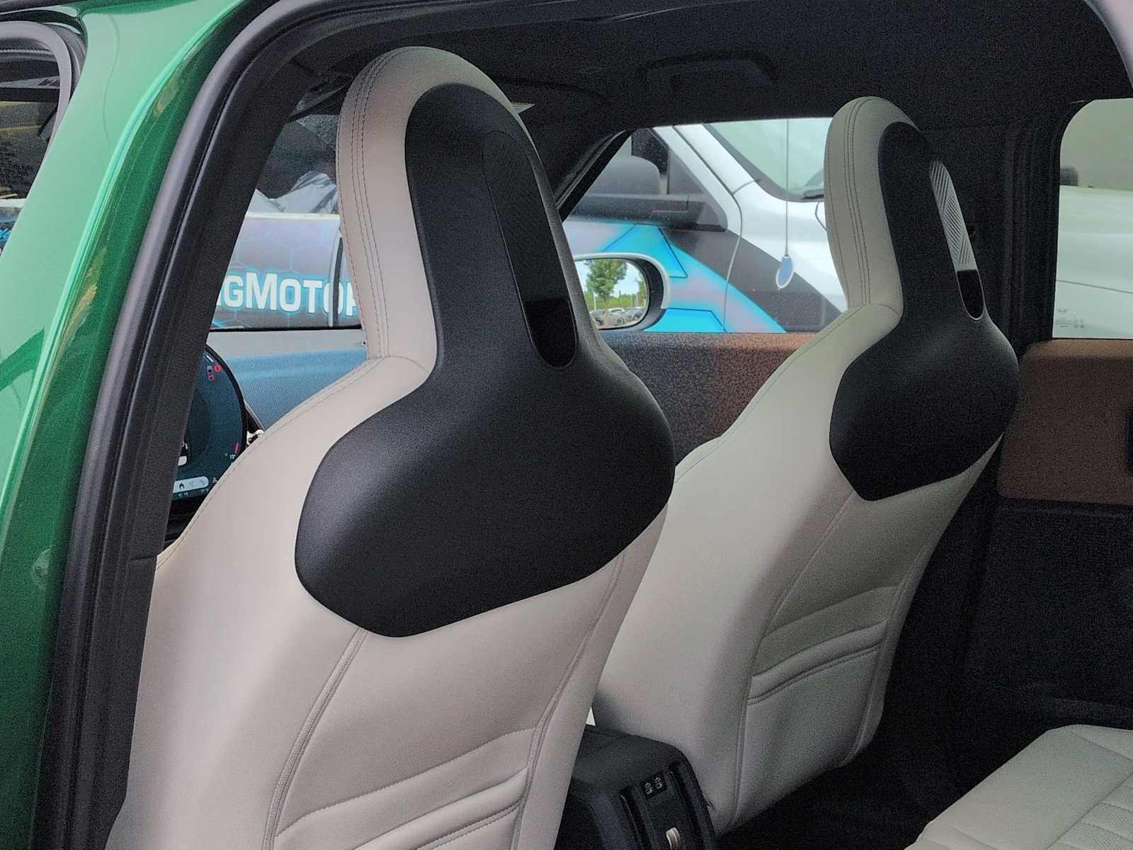2027 MINI COUNTRYMAN ICONIC