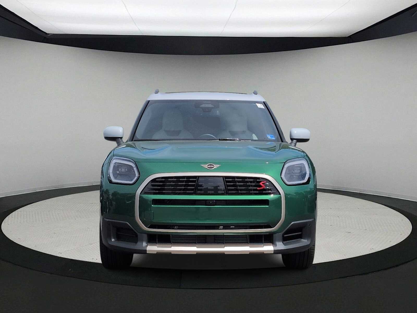 2027 MINI COUNTRYMAN ICONIC