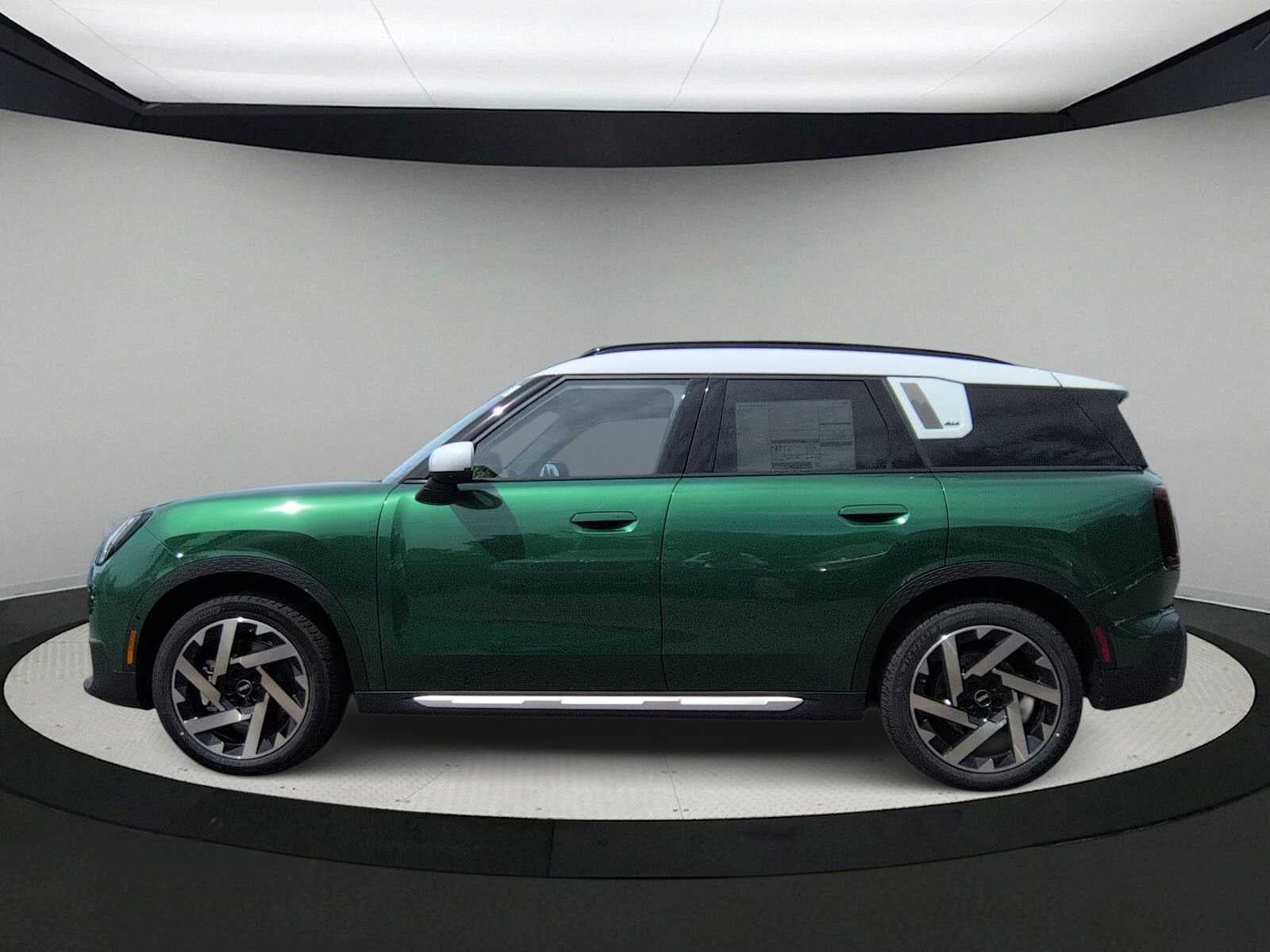 2027 MINI COUNTRYMAN ICONIC