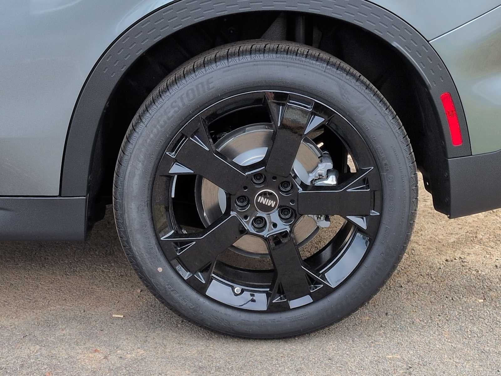 2027 MINI COUNTRYMAN SIGNATURE PLUS