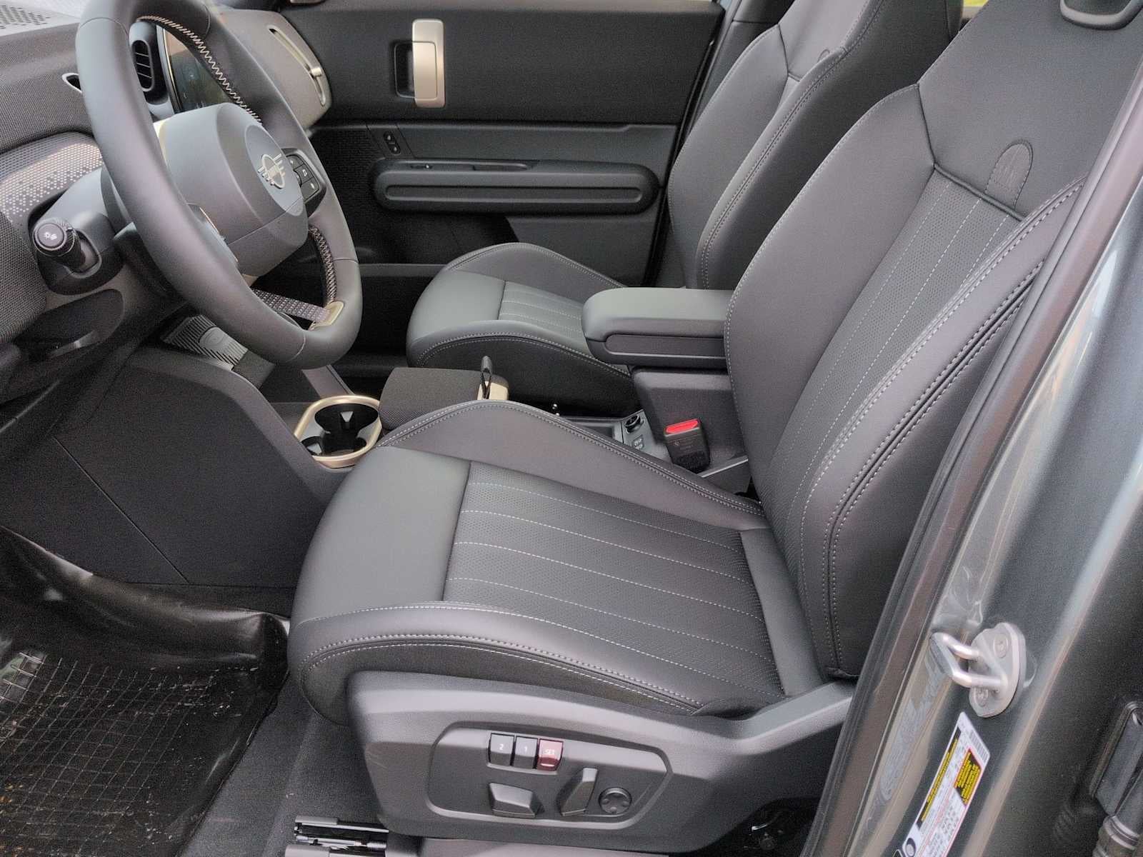 2027 MINI COUNTRYMAN SIGNATURE PLUS