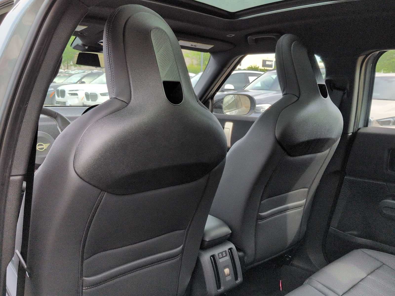 2027 MINI COUNTRYMAN SIGNATURE PLUS