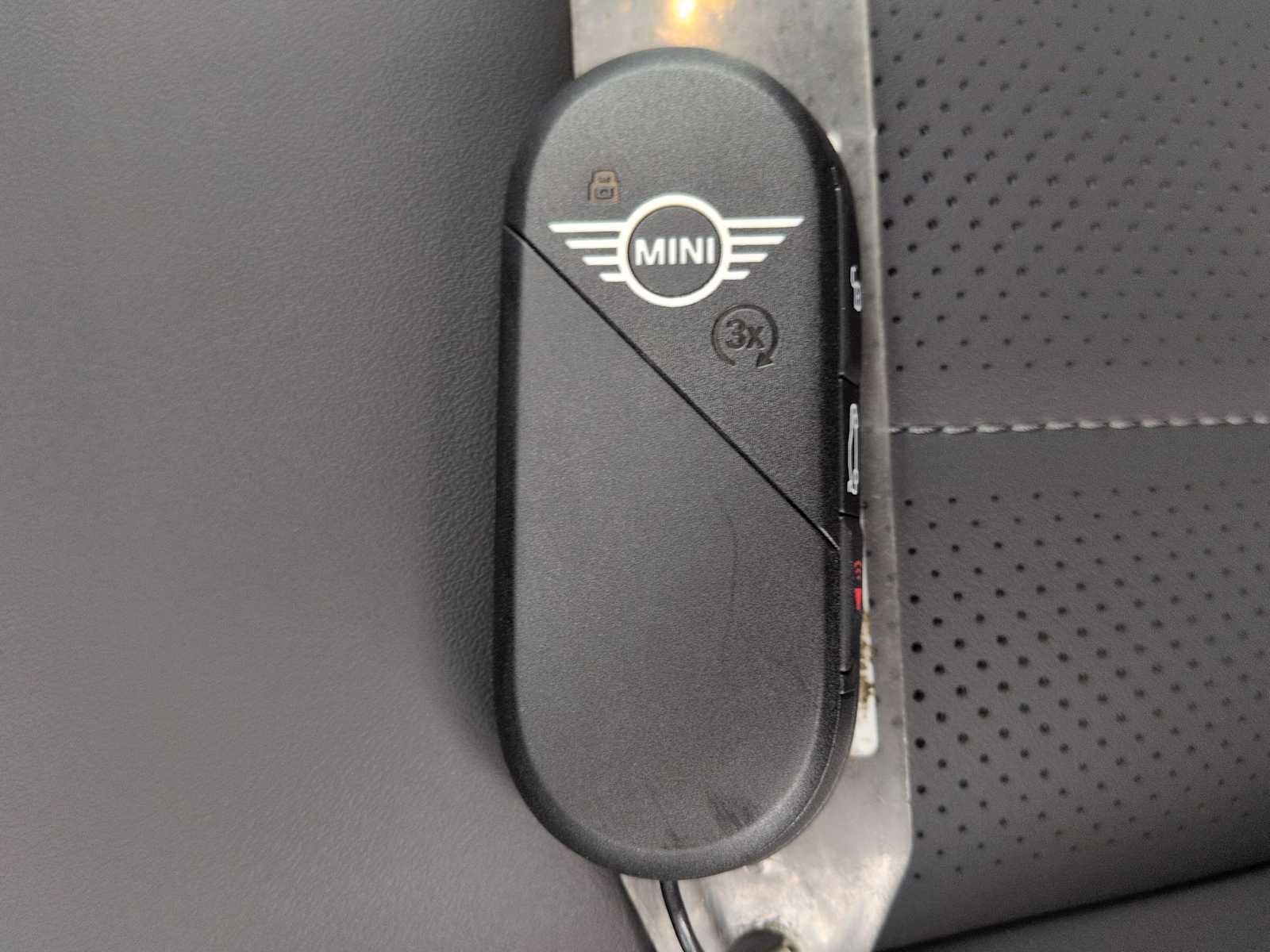 2027 MINI COUNTRYMAN SIGNATURE PLUS