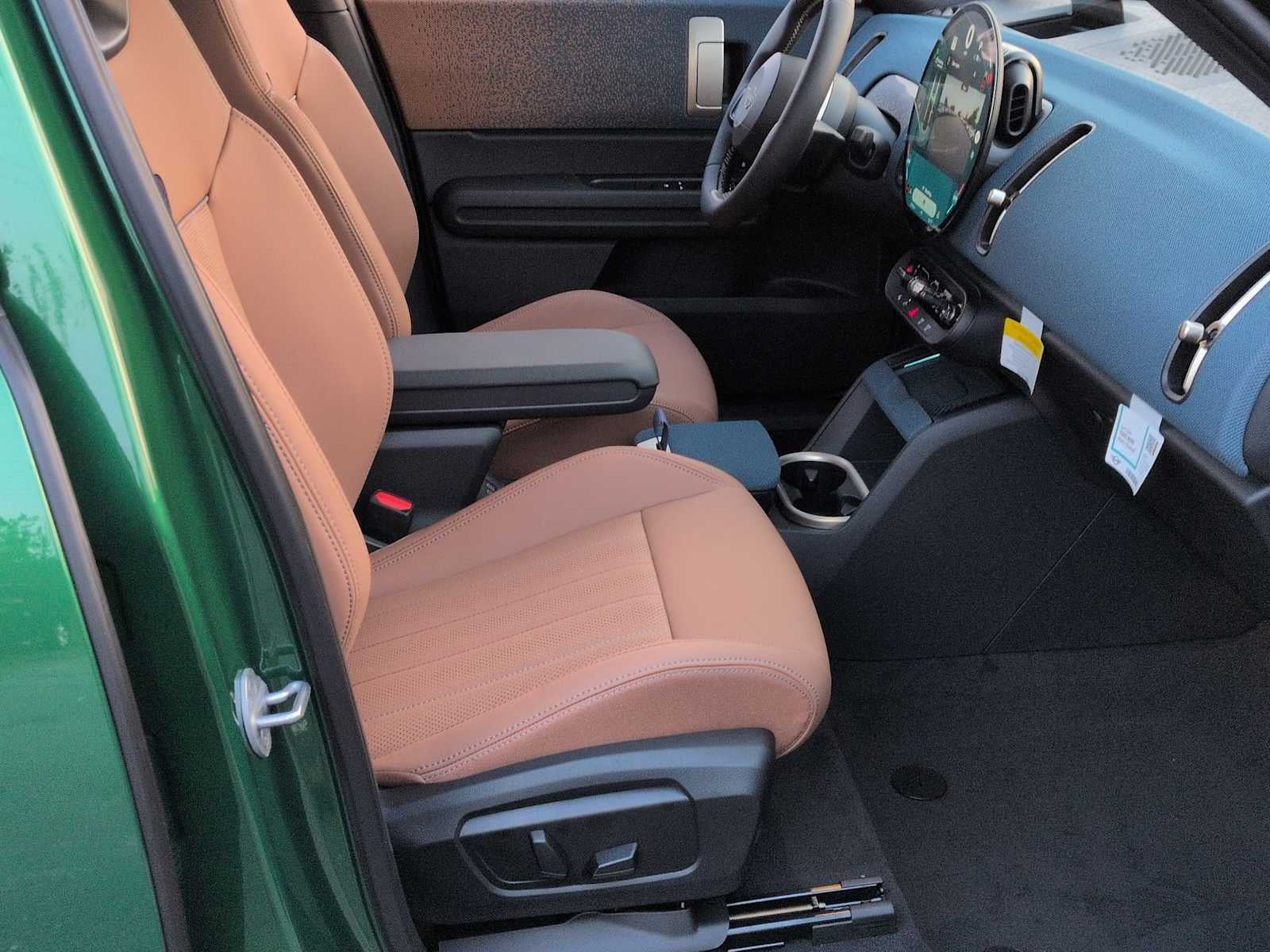2027 MINI COUNTRYMAN SIGNATURE PLUS