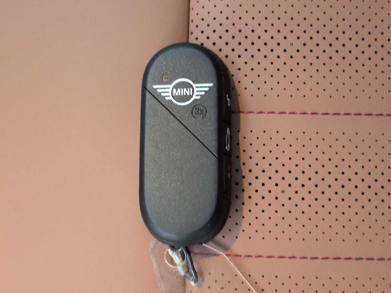 2027 MINI COUNTRYMAN SIGNATURE PLUS
