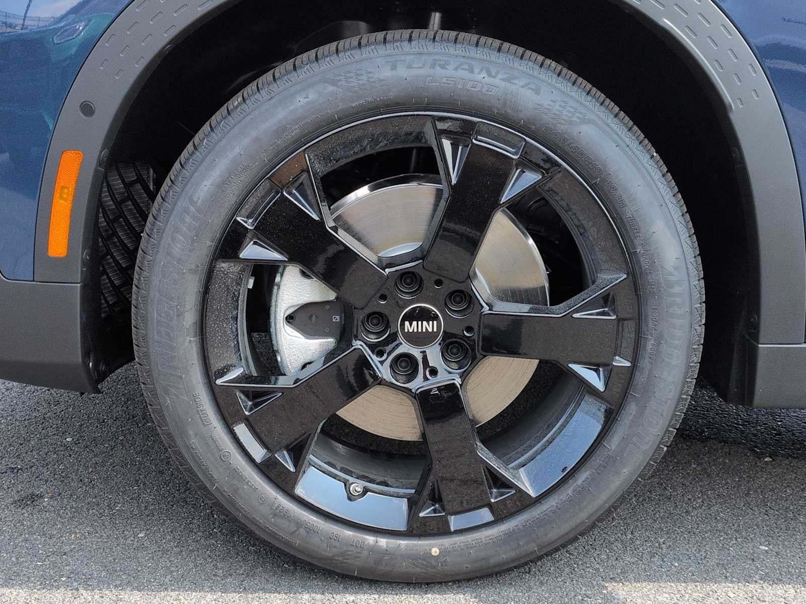 2027 MINI COUNTRYMAN SIGNATURE PLUS