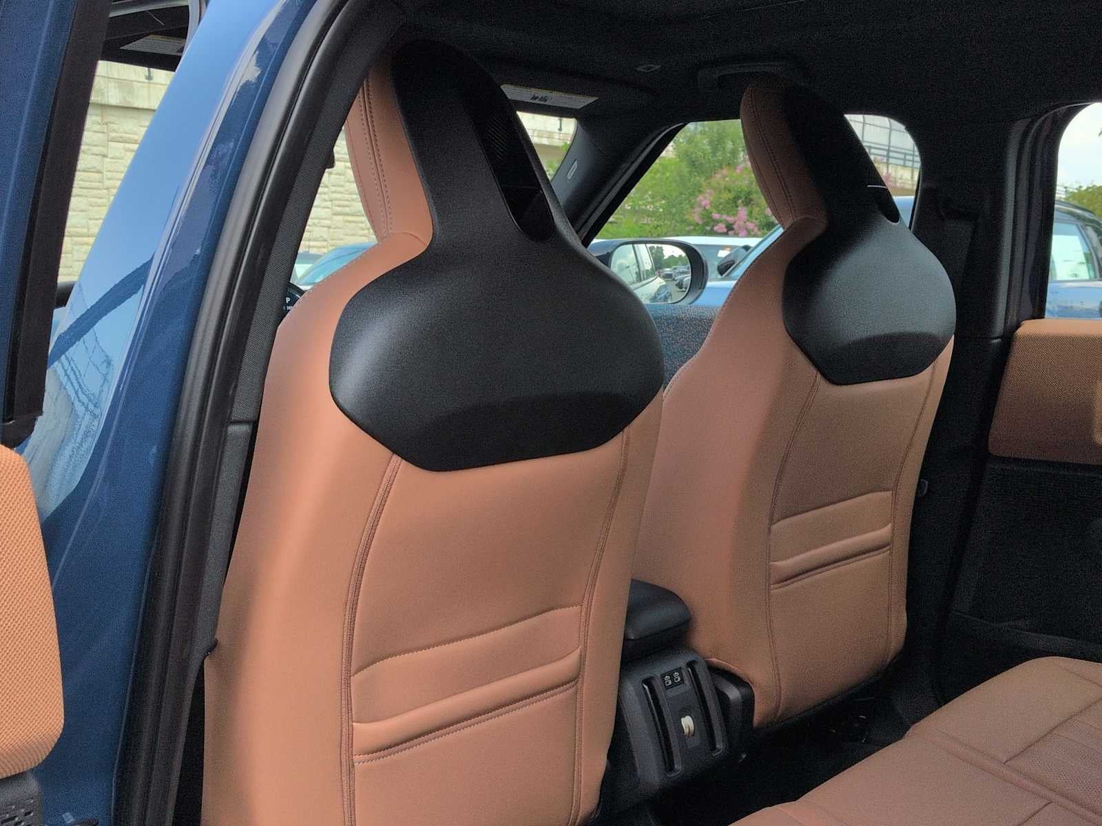 2027 MINI COUNTRYMAN SIGNATURE PLUS