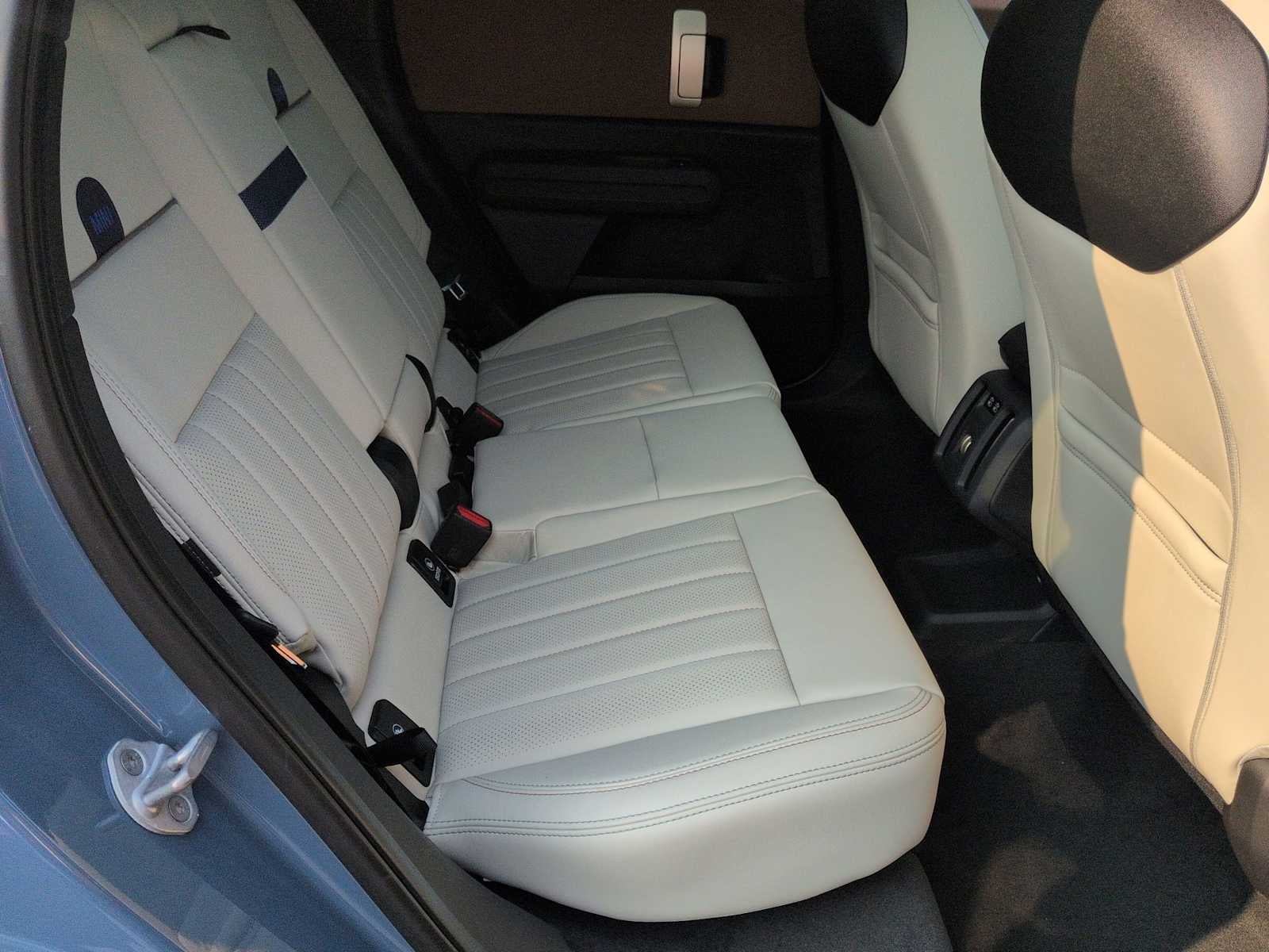 2027 MINI COUNTRYMAN SIGNATURE PLUS