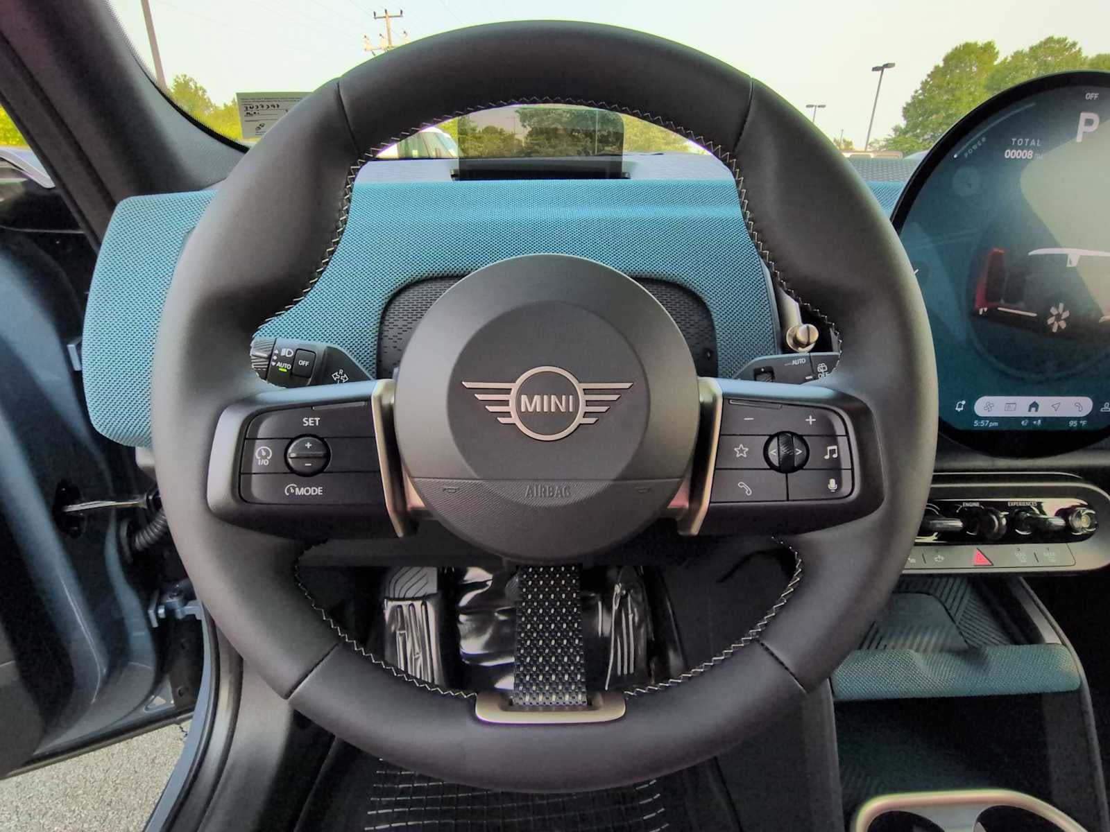 2027 MINI COUNTRYMAN SIGNATURE PLUS