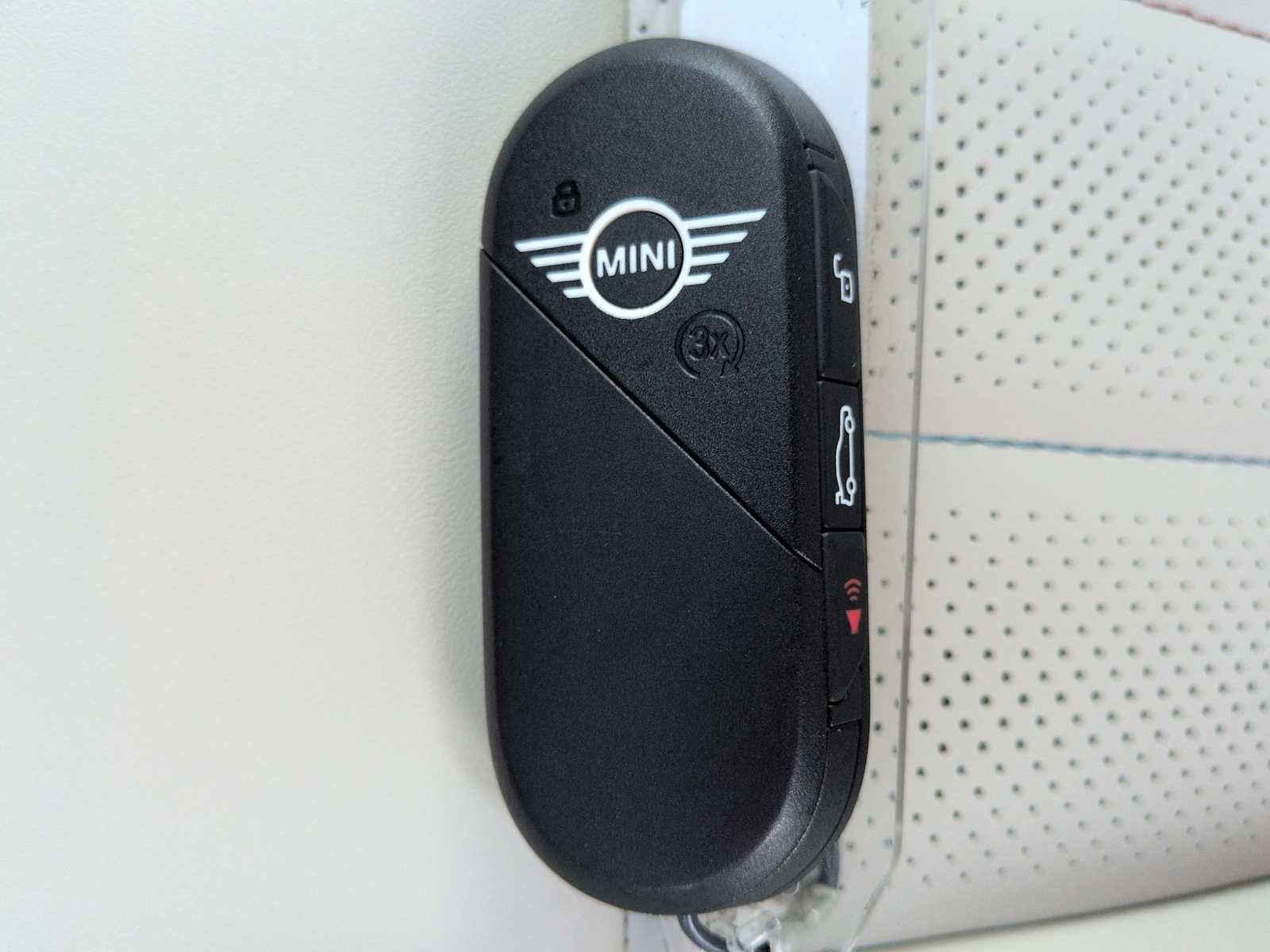 2027 MINI COUNTRYMAN SIGNATURE PLUS