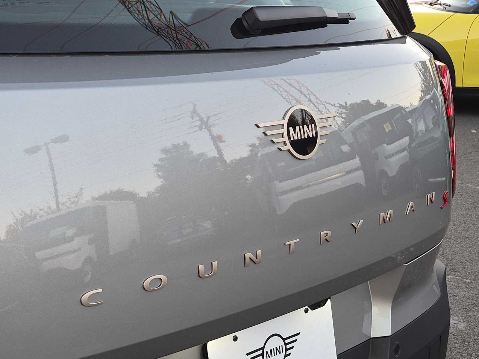 2027 MINI COUNTRYMAN SIGNATURE PLUS
