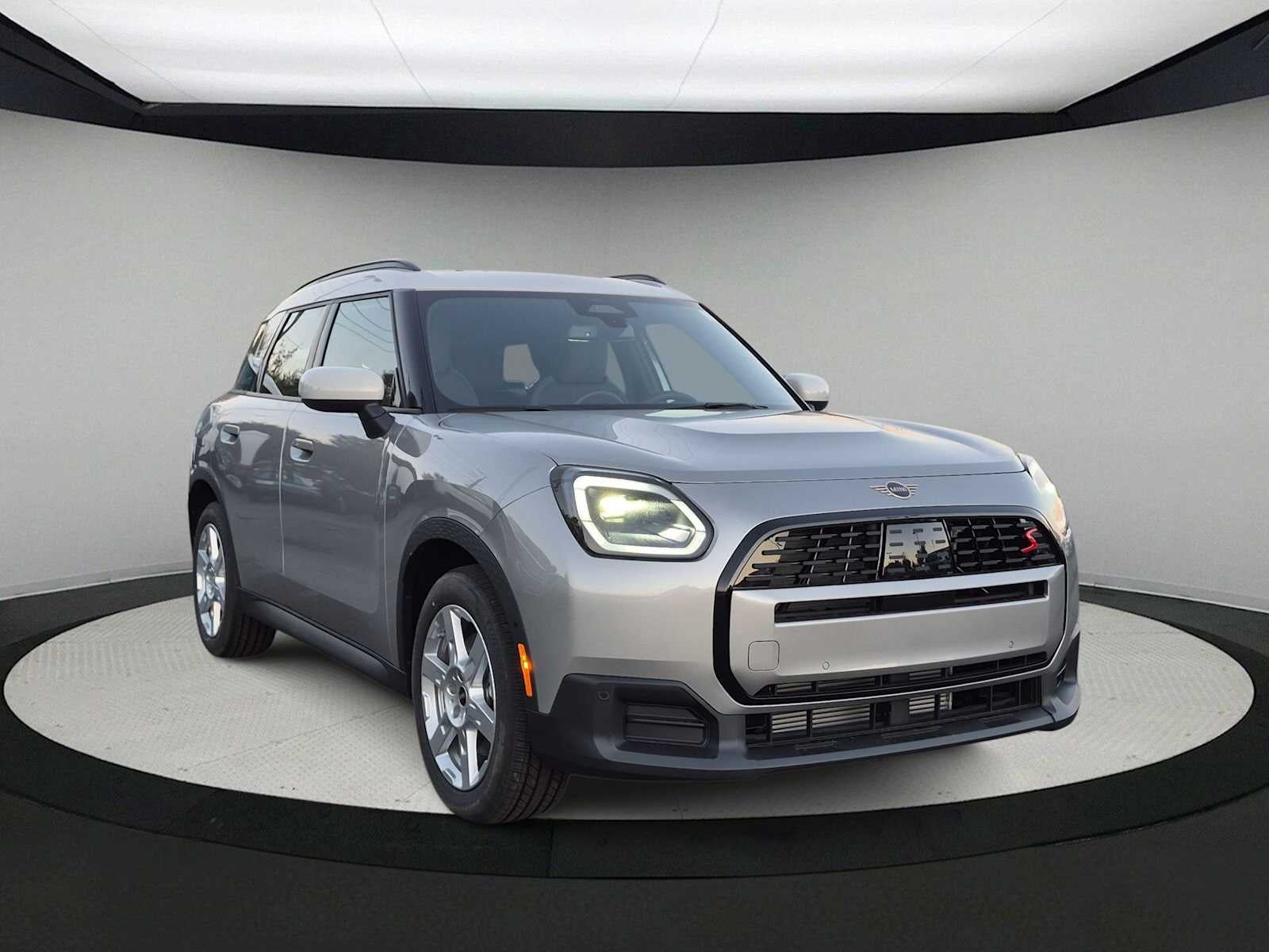 2027 MINI COUNTRYMAN SIGNATURE PLUS