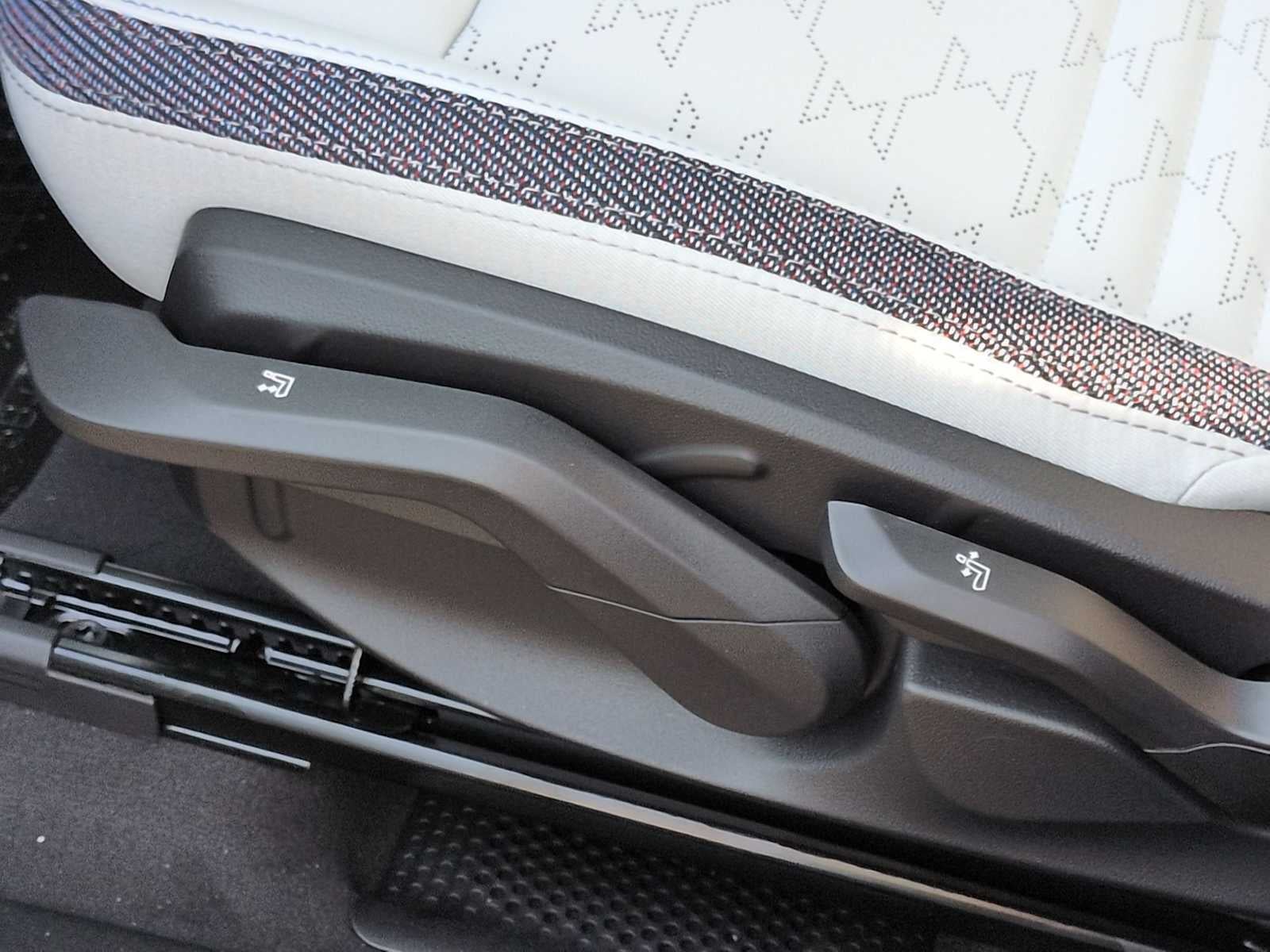 2026 MINI COUNTRYMAN OXFORD EDITION