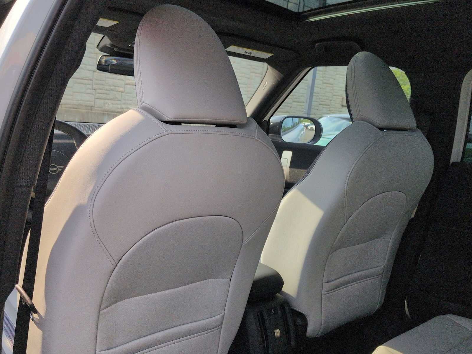 2026 MINI COUNTRYMAN OXFORD EDITION