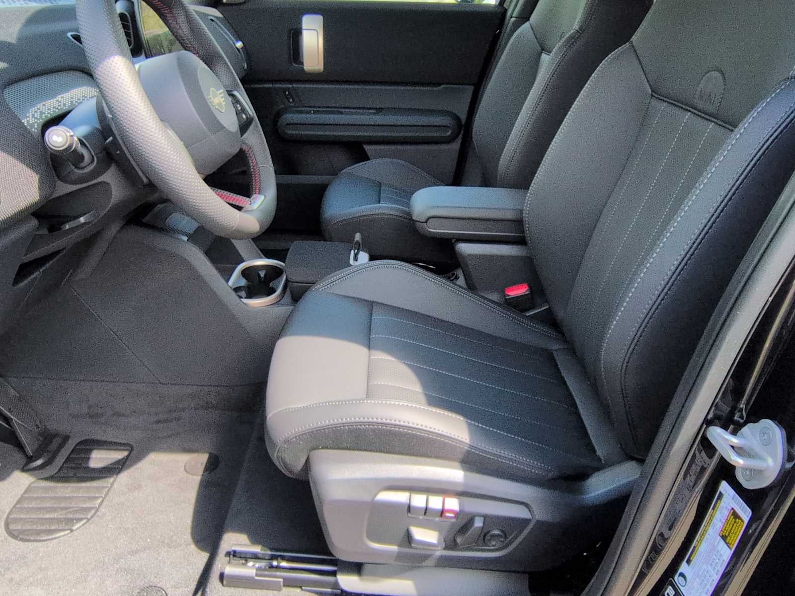 2026 MINI COUNTRYMAN ICONIC