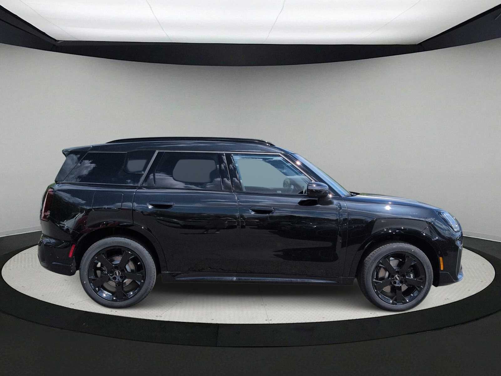 2026 MINI COUNTRYMAN ICONIC