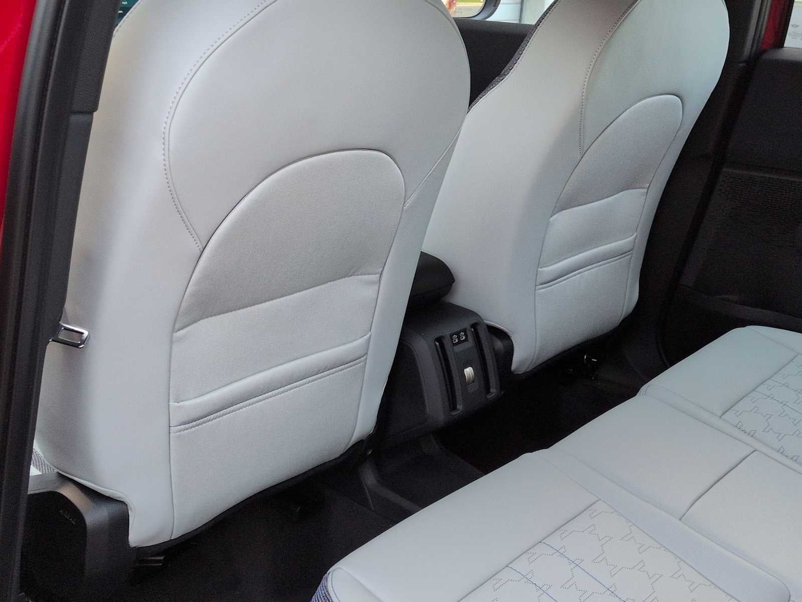 2027 MINI Countryman SIGNATURE PLUS