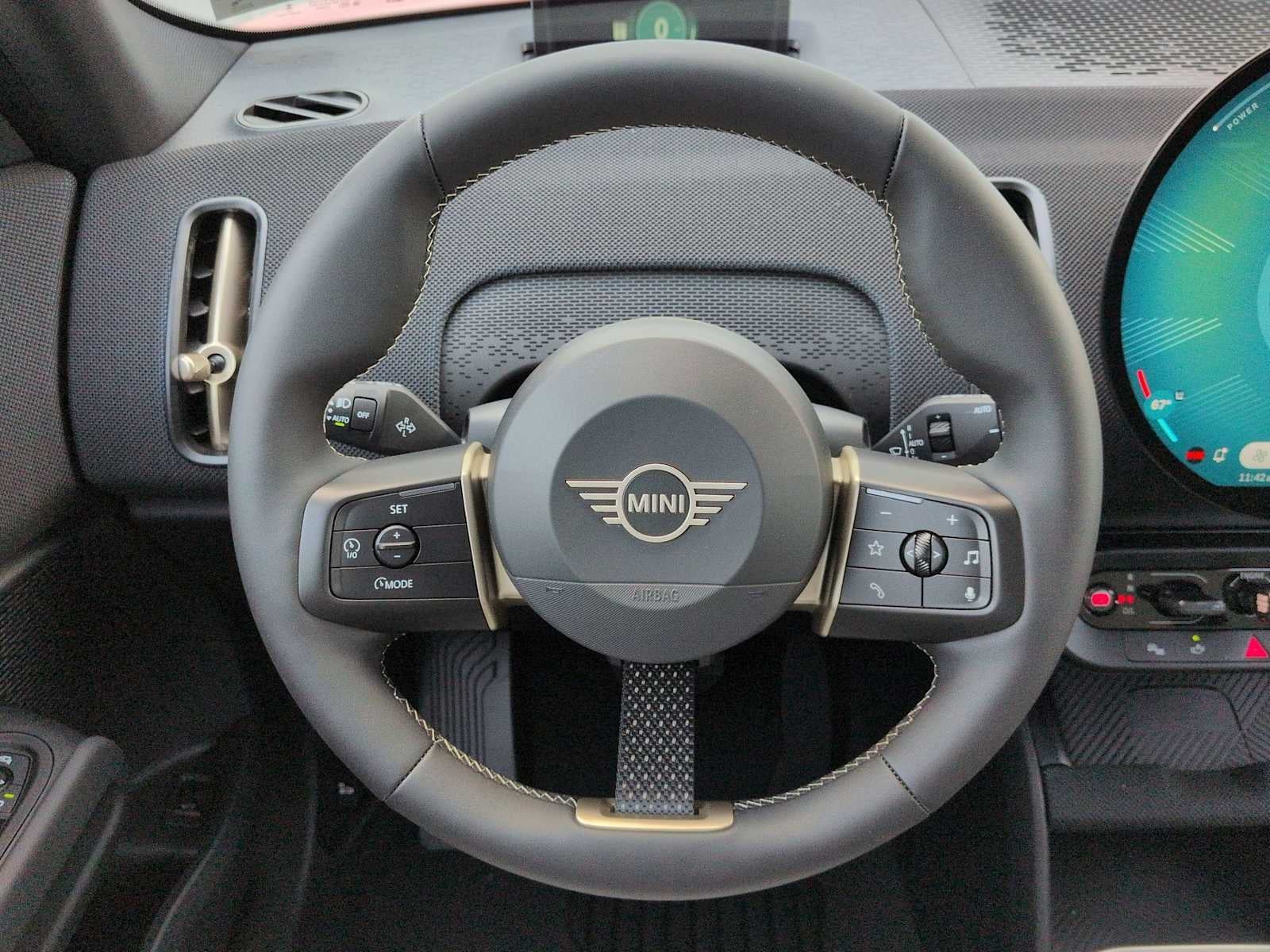2027 MINI Countryman SIGNATURE PLUS