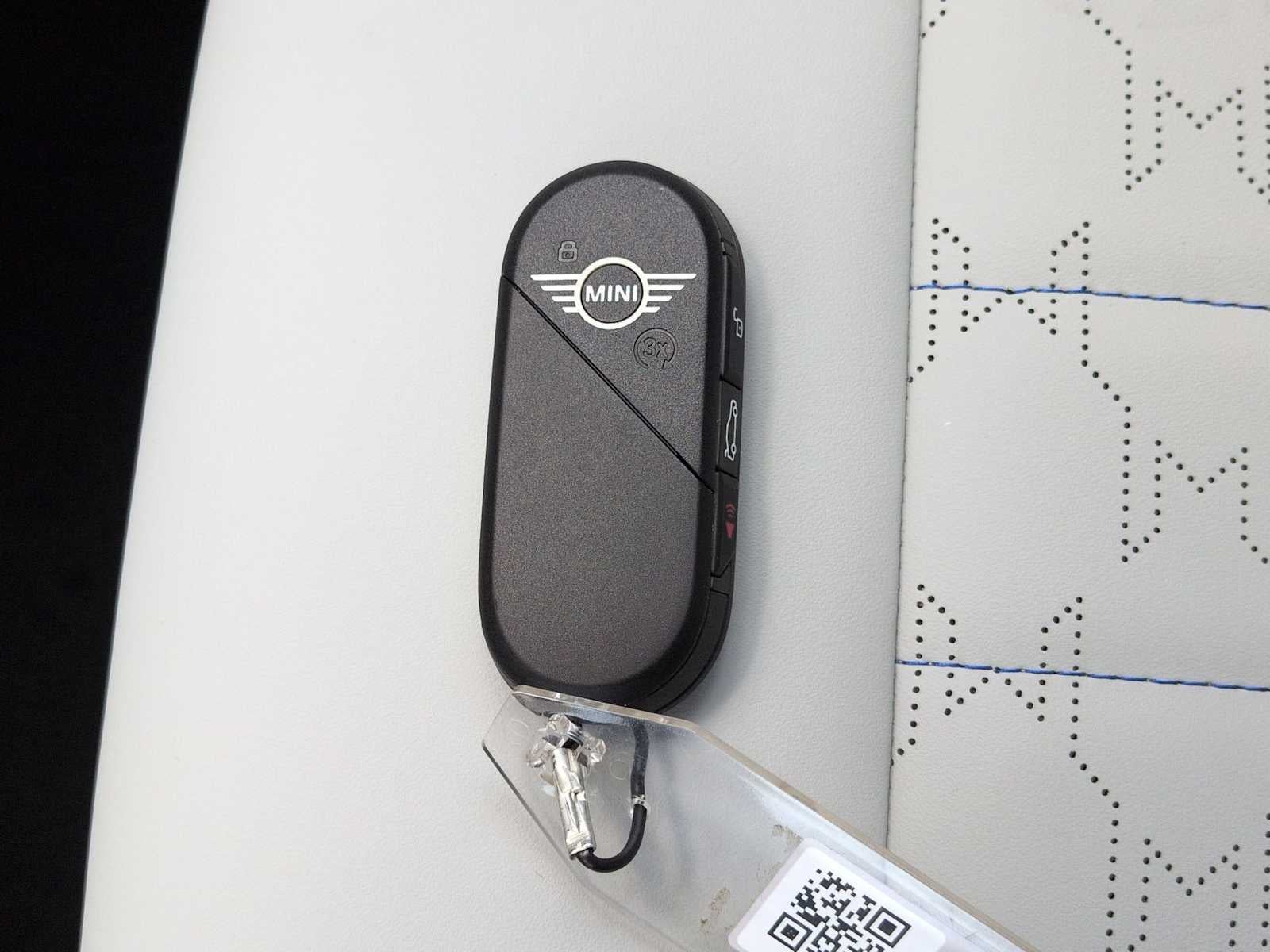 2027 MINI Countryman SIGNATURE PLUS