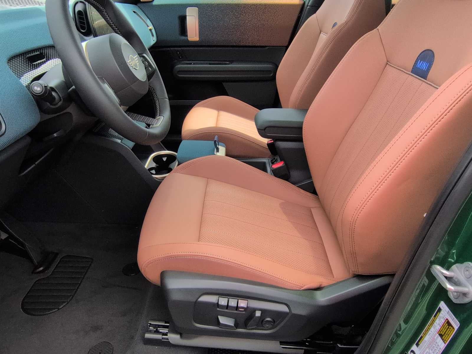 2027 MINI COUNTRYMAN ICONIC