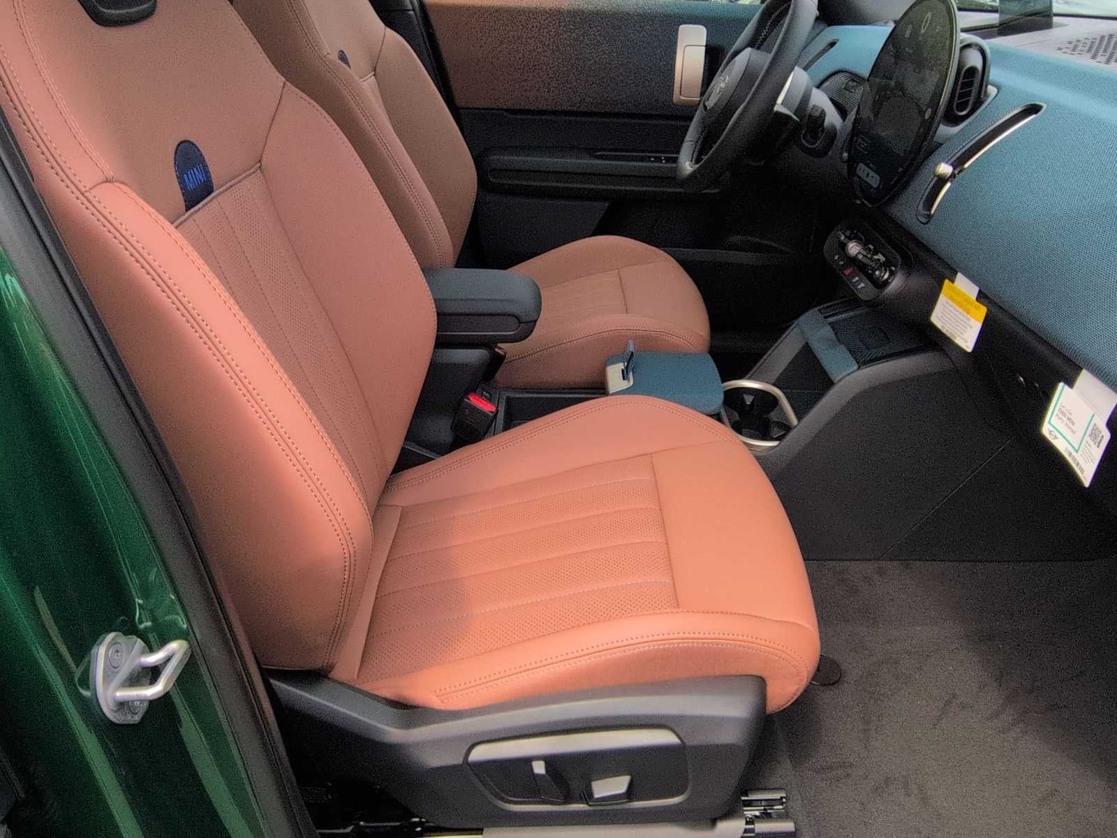 2027 MINI COUNTRYMAN ICONIC