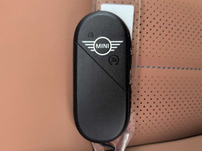 2027 MINI COUNTRYMAN ICONIC