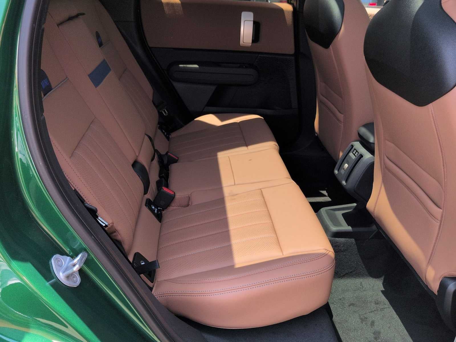 2027 MINI COUNTRYMAN ICONIC