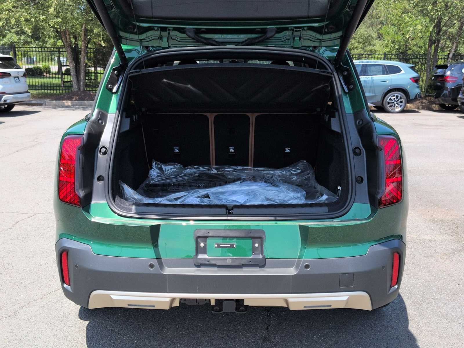 2027 MINI COUNTRYMAN ICONIC
