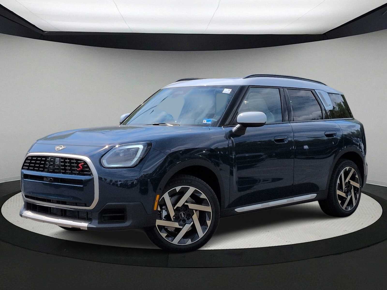 2027 MINI COUNTRYMAN ICONIC