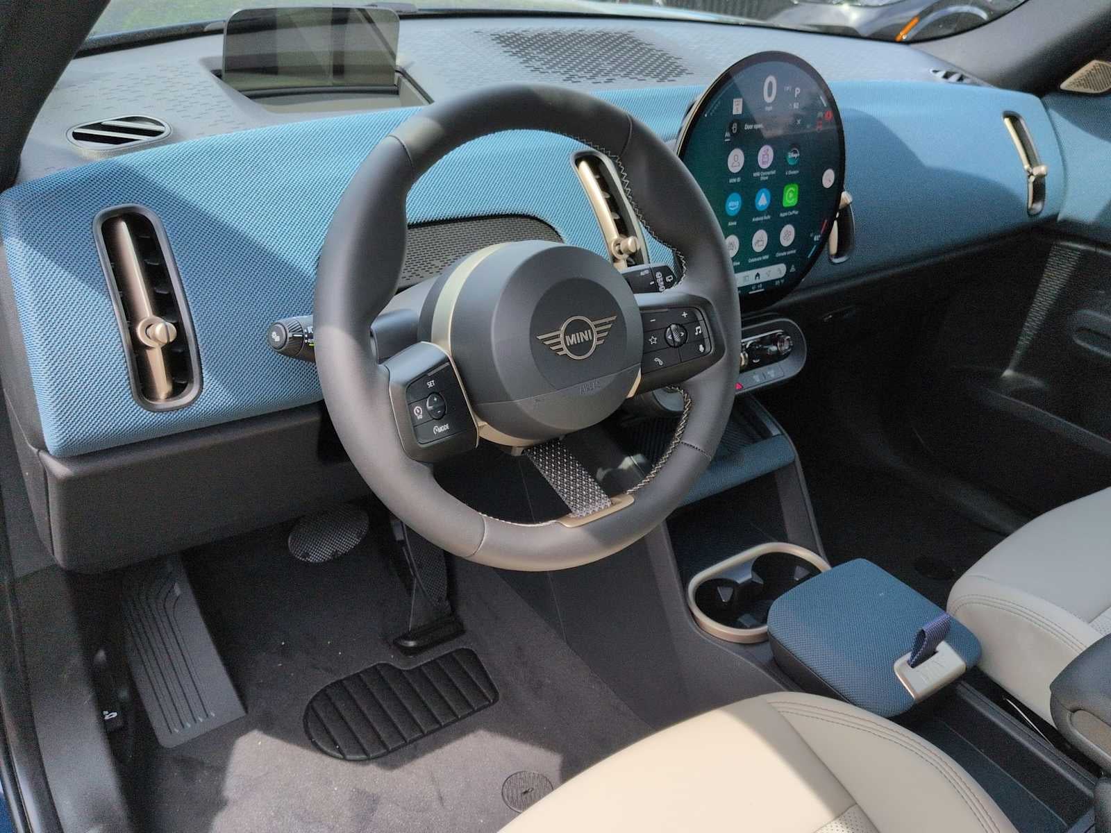 2027 MINI COUNTRYMAN ICONIC