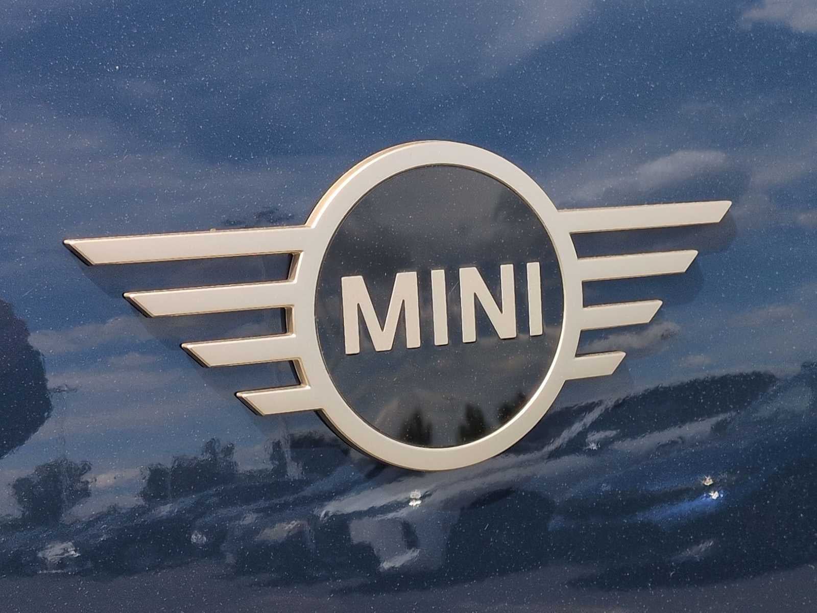 2027 MINI COUNTRYMAN ICONIC