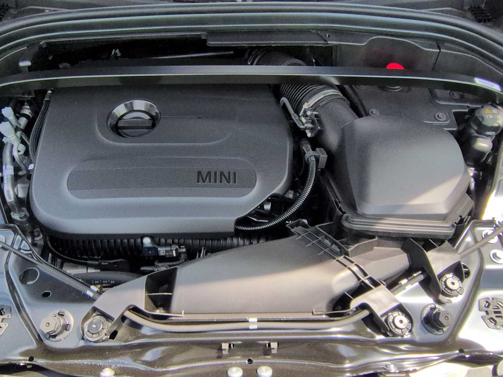 2027 MINI COUNTRYMAN ICONIC