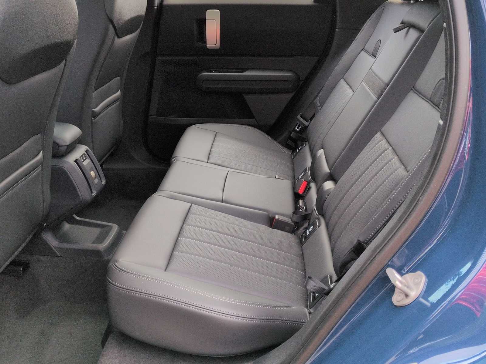 2027 MINI COUNTRYMAN SIGNATURE PLUS