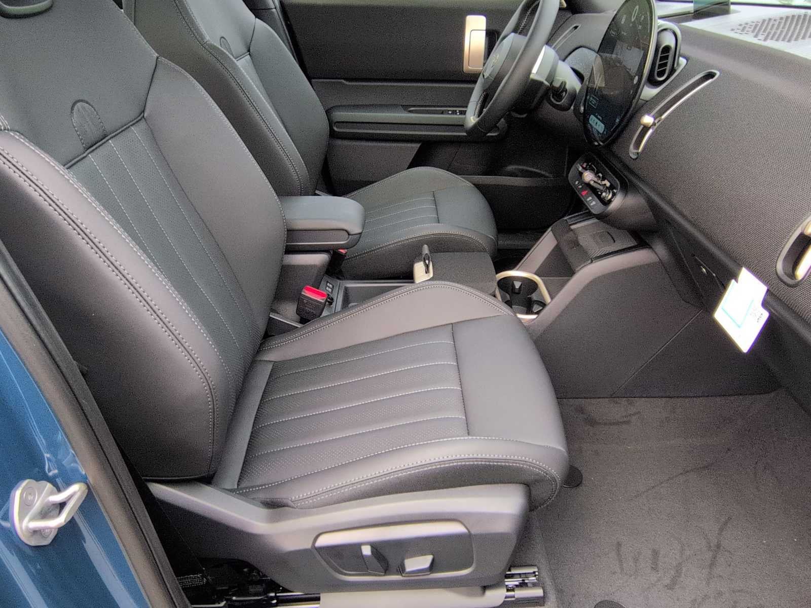 2027 MINI COUNTRYMAN SIGNATURE PLUS