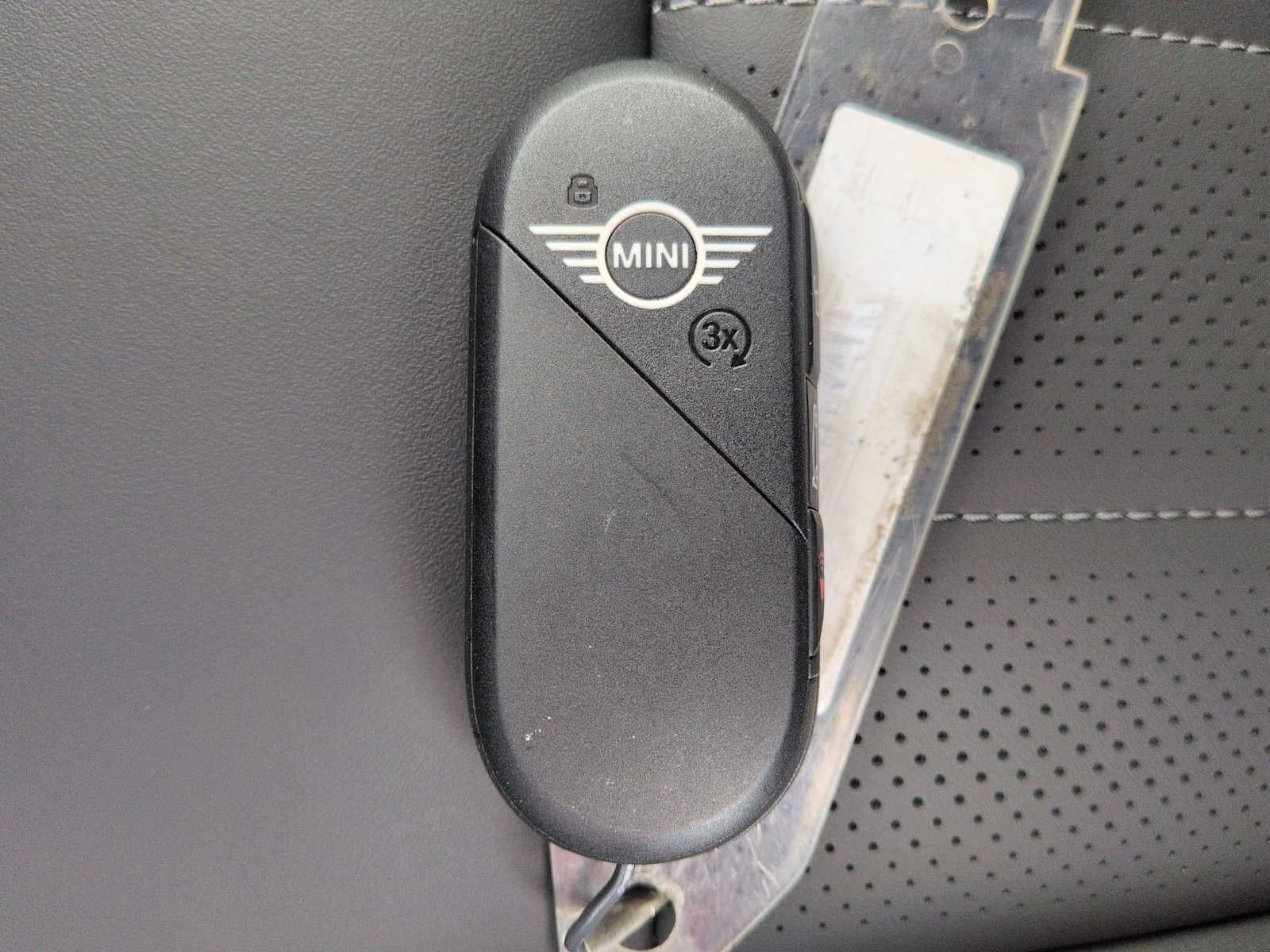 2027 MINI COUNTRYMAN SIGNATURE PLUS